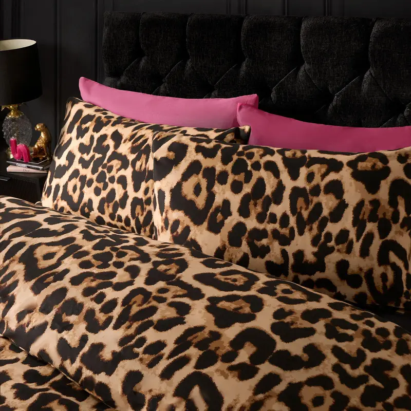 [Summer Sale] OHS Reversible Duvet Set Leopard Print Soft Cosy Warm Cover and Pillowcase Bedding Set 1