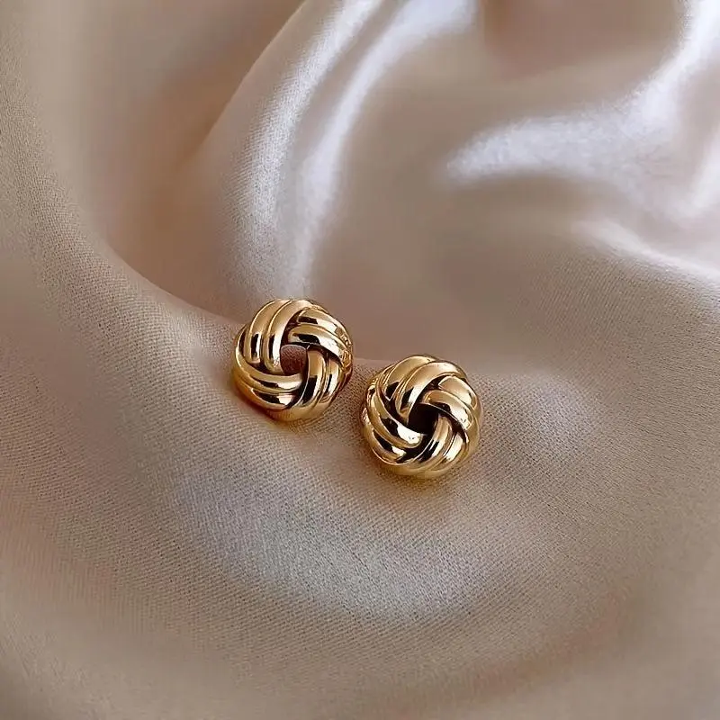 24K Golden Plated Elegant Iron Knot 1 Pair Stud Earrings - Versatile Fashion Ear Jewelry for Daily and Party Wear - All-Season Accessory for Women