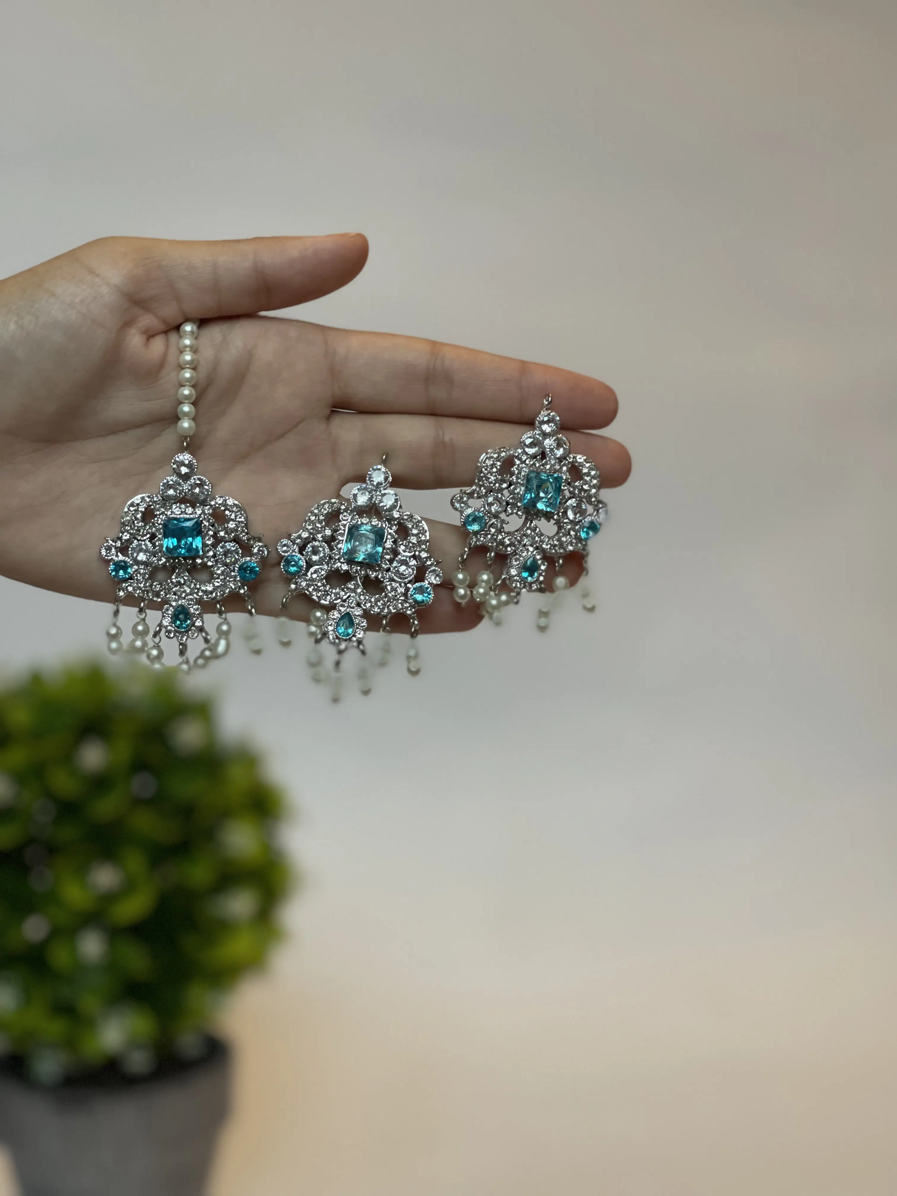 Zircon Silver Earrings and Tikka Set - Pakistani Jewellery