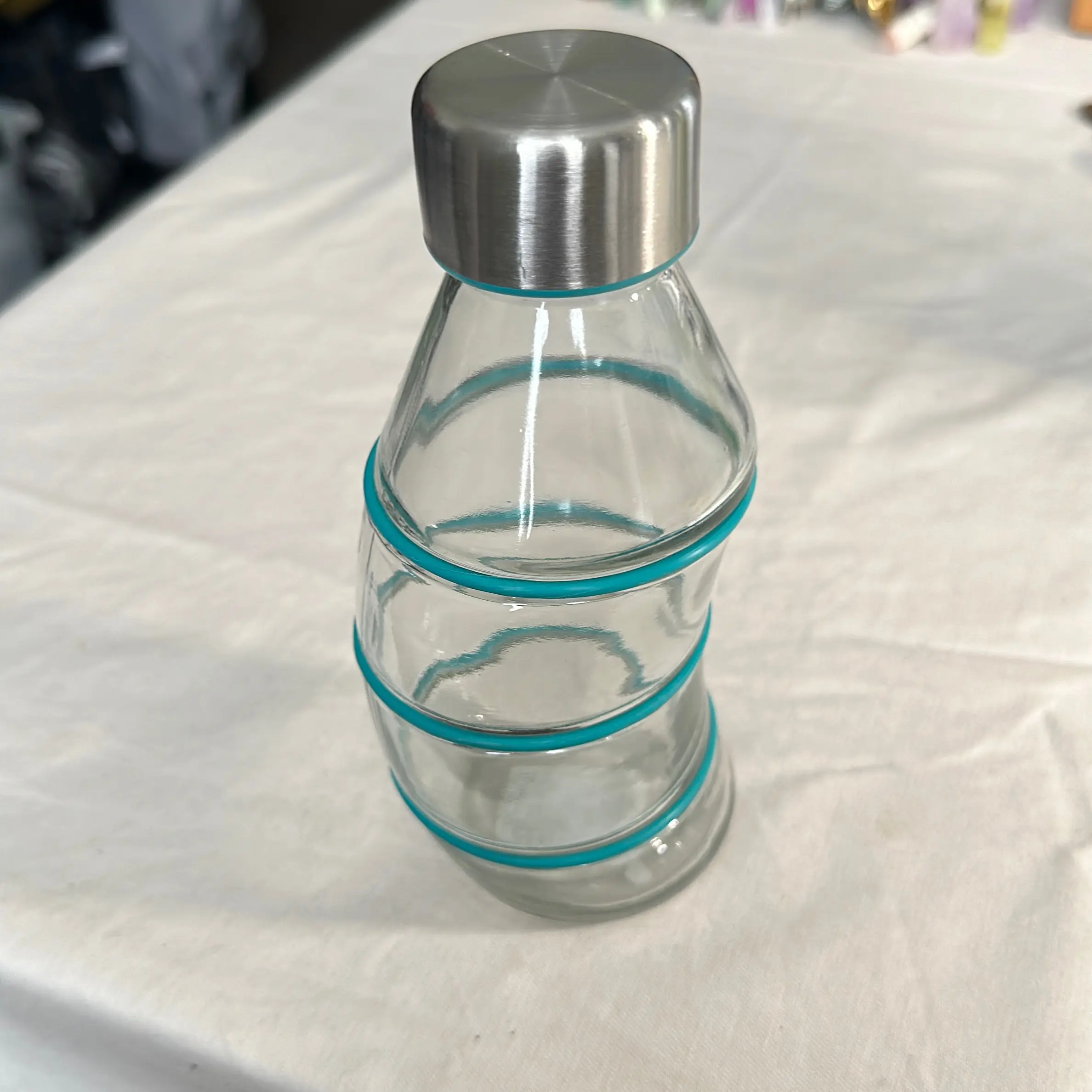 Glass curvy bottle - 330ml