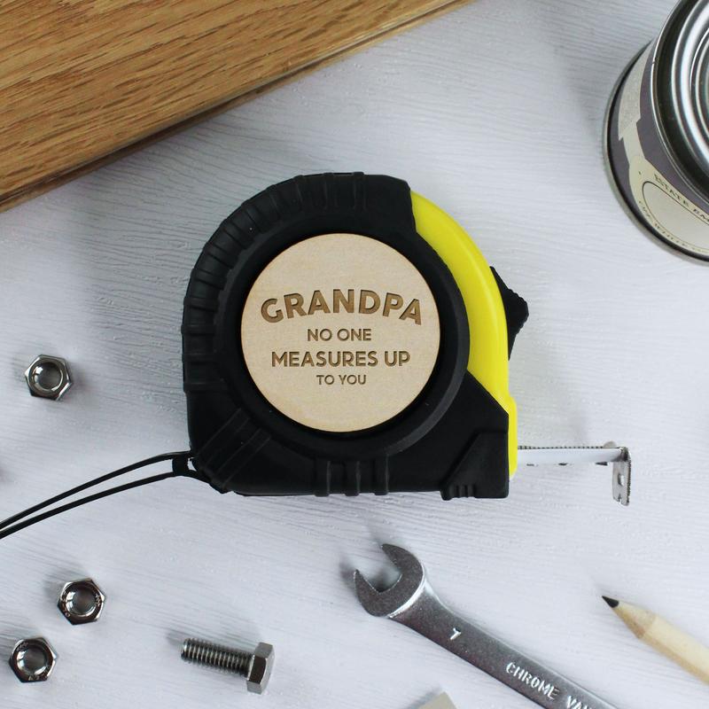 GiftsinaJiffy Personalised 3M 5M 7.5M Tape Measure, Practical Father’s Day Gift for Grandad 'No One Measures Up To You' DIY Daddy, Dad, Taid Tool Present 3