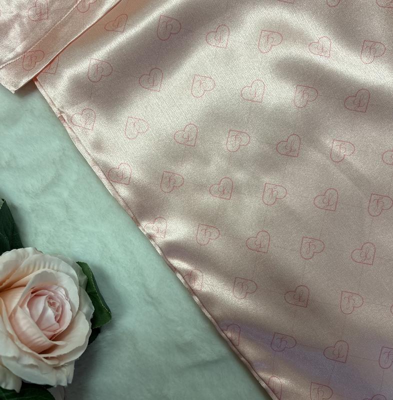 LIVE ONLY LILIOSA Christmas Collection COSY SATIN PINK HEART MONOGRAM LONG SLEEVE PYJAMA SET  Comfortable Soft WINTER Womenswear Loungewear Set Sleepwear Fashion Underwear Fit Pajamas, Homewear Basic Pjs, Festival Winter/Autumn, Christmas, Christmas gift 4