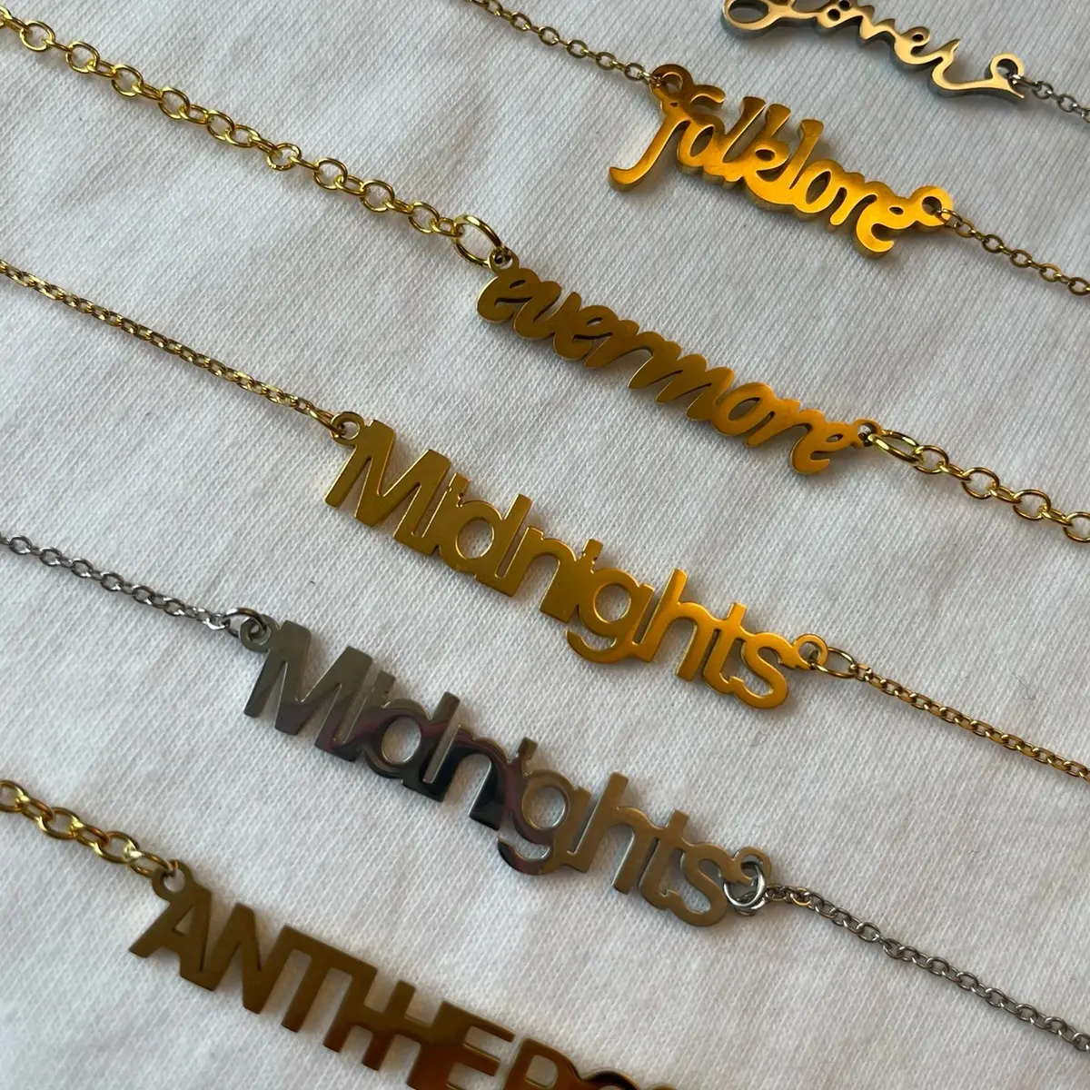 Midnights necklace Taylor Swift