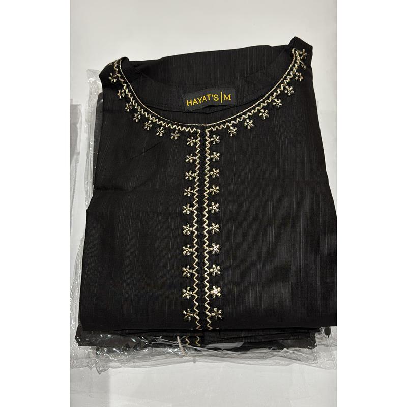 2 Pc Embroidered Khaddar Co-Ord Set  | Ready to wear| Hayats 4