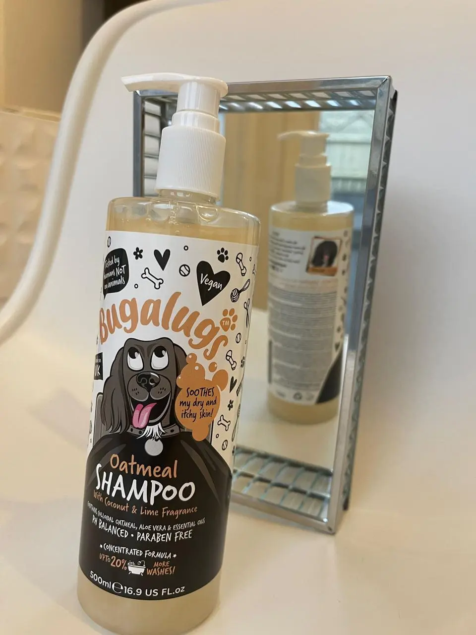 BUGALUGS Oatmeal & Aloe Vera Dog Shampoo - Professional Vegan Pet Shampoo & Conditioner (500ml)