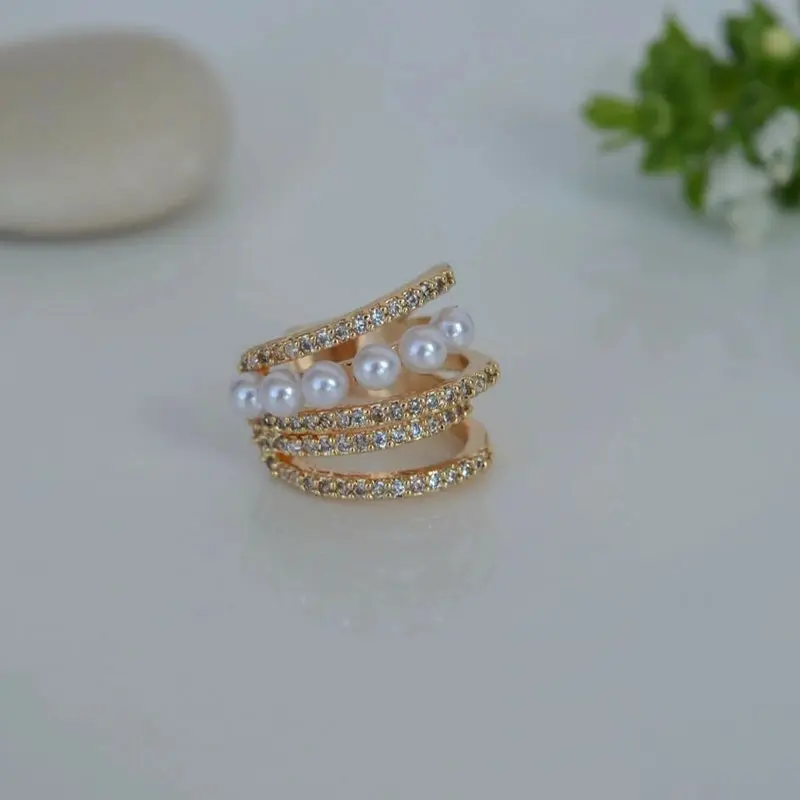 Zircon Stone Detailed Pearl Zircon Multiple Ear Cuff Compression Cartilage Earrings 1