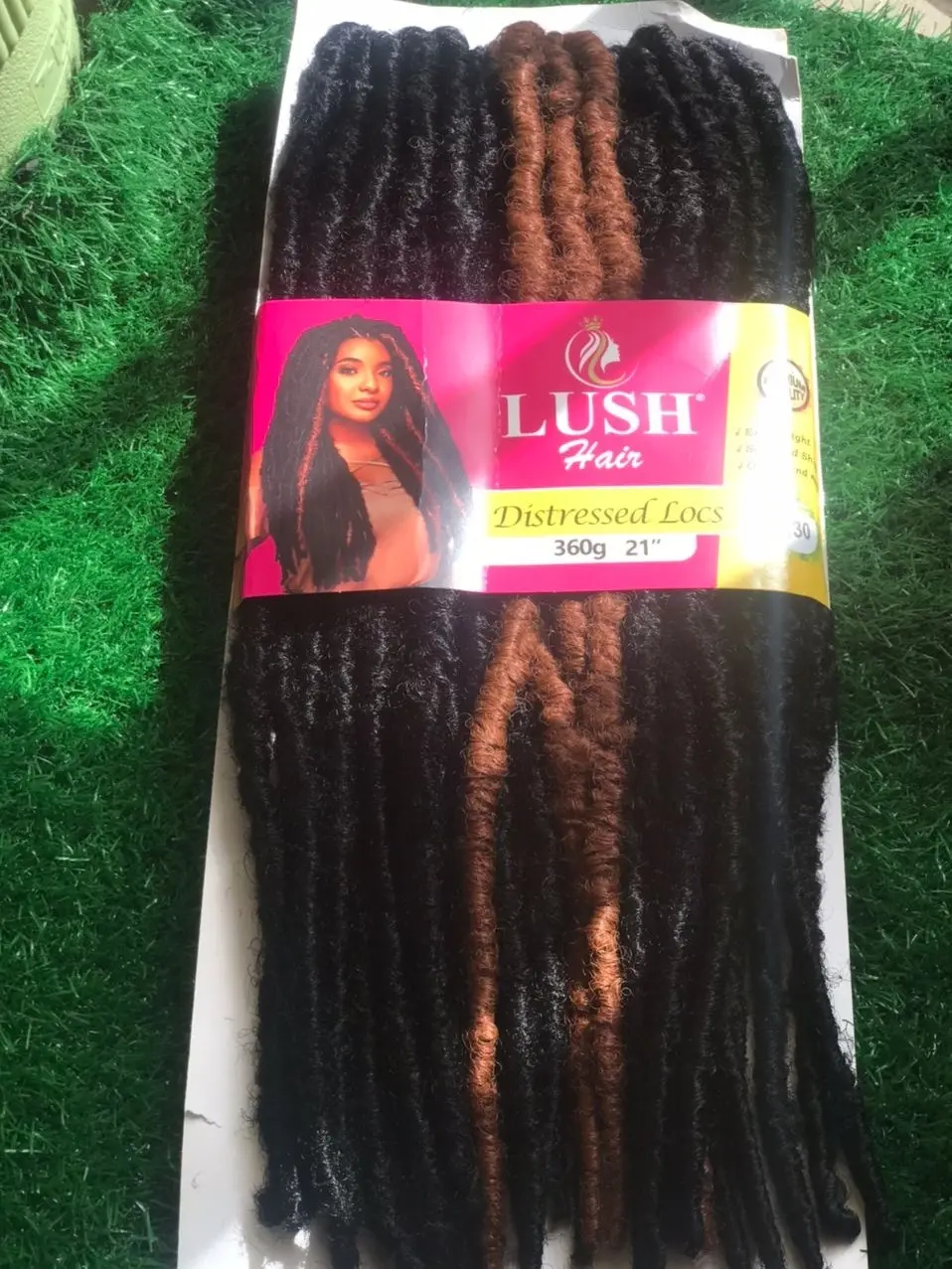 Lush Hair, Distressed Locs 360g 21" Colour 1/30.