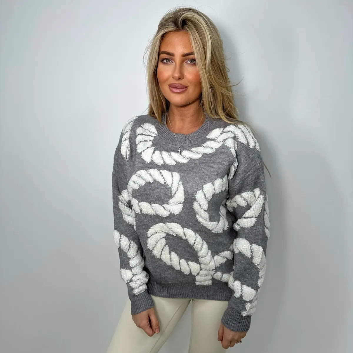 MIA Jumper