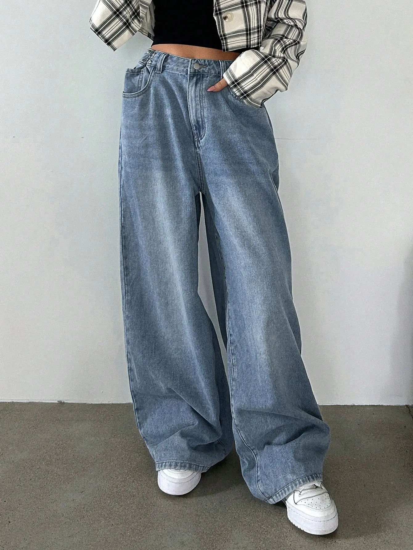 Elengatine Non-Stretch Light Washed Mid Waist Baggies Wide Leg Cool Jeans with Adjustable Buckle,Plain Fashion Loose Fit Pocket Denim Bottom for Tall Women,Comfortable Basic Minimalist Casual Style Denim Pant Trouser Womenswear Streetwear Madewell Jeans