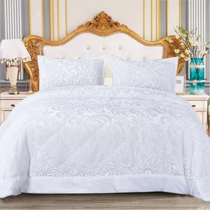 Luxury 3-Piece Quilted Bedspread Set - Velvet Bedding for Double, King, and Super King Sizes  Available in multiple sizes and colors. Free delivery and returns. High-quality bedspread , Luxury Velvet Bedding Set Double King Super King . fluffy  bedding