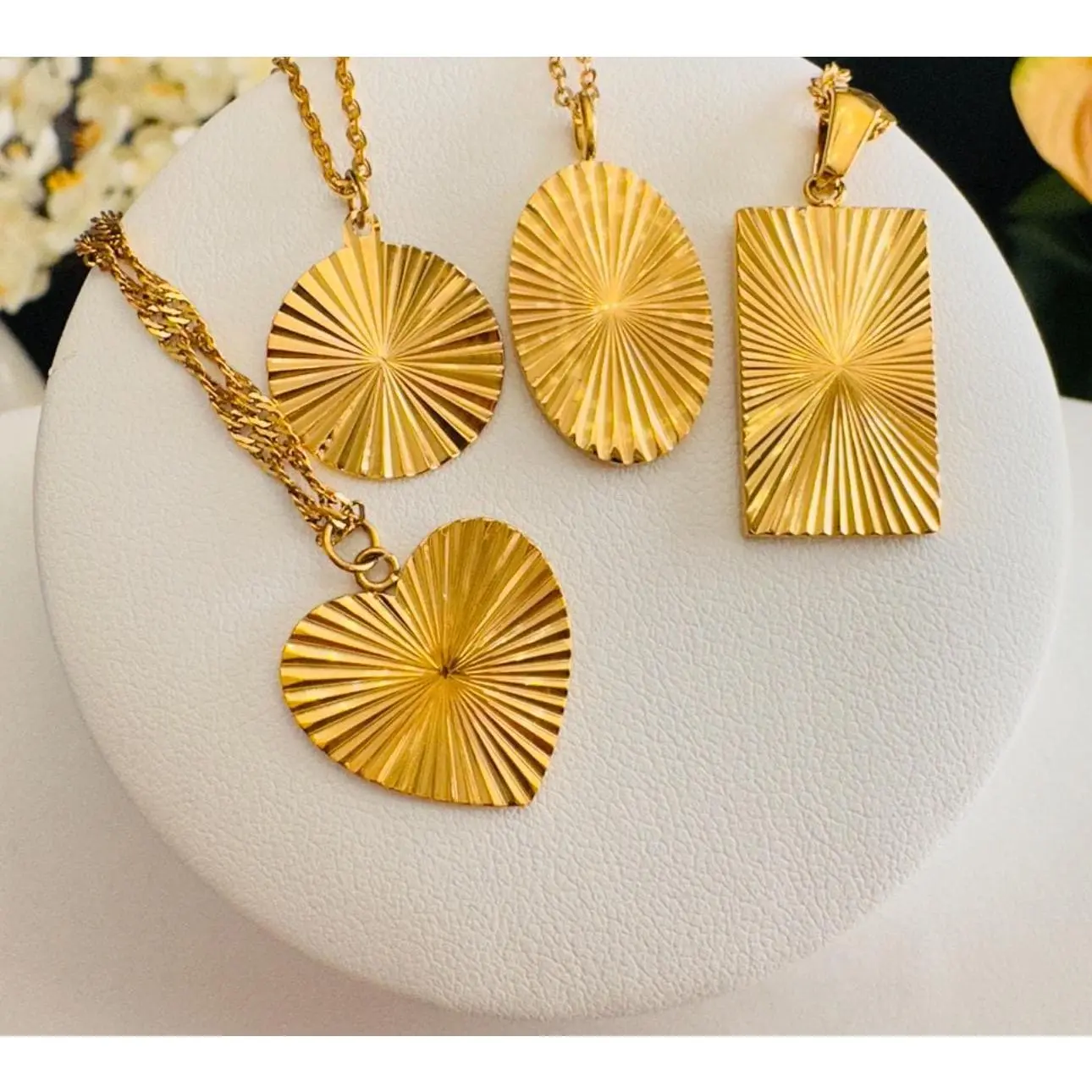 Elegant Sunshine Symbol Necklace