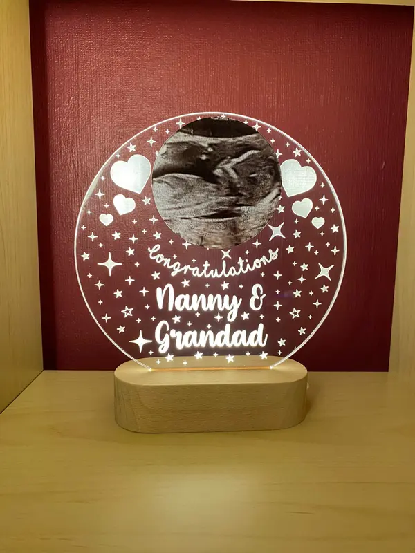 Baby announcement photo light stand - baby arrival - pregnancy announcement - gift for grandparents - gift for parents - light up present 4