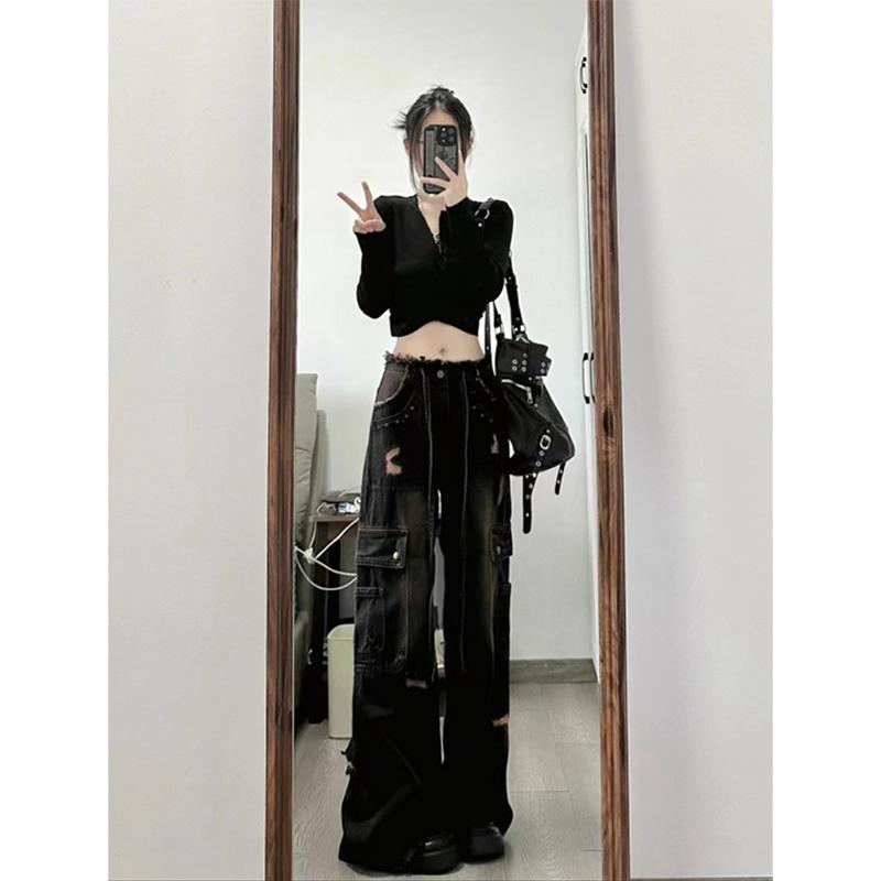 Product Introduction of Women's 90s Vintage Black Gothic Cargo Jeans Y2k High Waist Wide Leg Denim Trousers Harajuku Baggy Jean Pants Emo 2000s Clothes 6