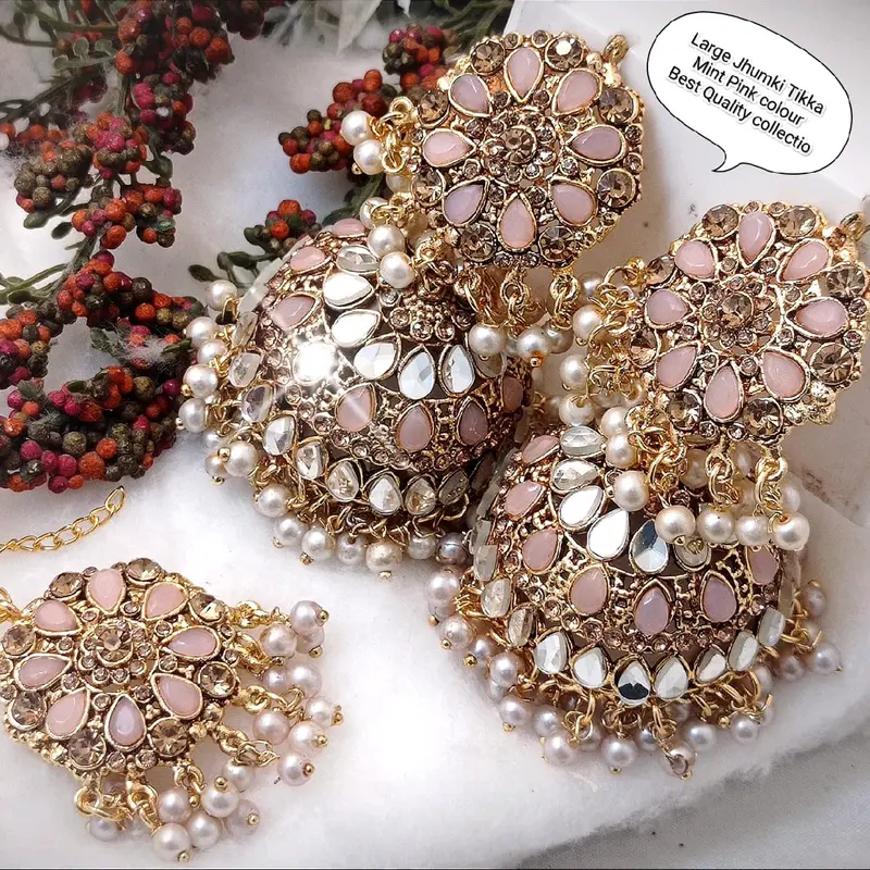 Pakistani Gold Plated Very Elegant Jhumka Earrings with tika.... 4