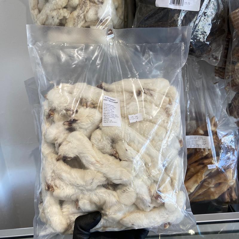 1KG Hairy rabbit feet with hair 1