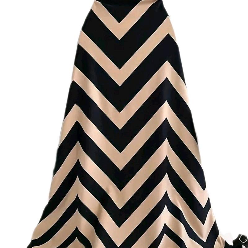 Product Introduction of Women's Herringbone A-Line Skirt - High Waist, Flattering Design for Spring and Summer 3