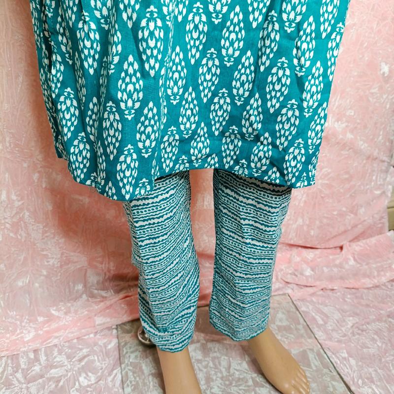 Women's Print Blue Teal Kameez and Trousers Suit Set - 2 Piece - traditional wear, Womenswear, asian suit, casual wear,Floral, Pakistani, indian 3