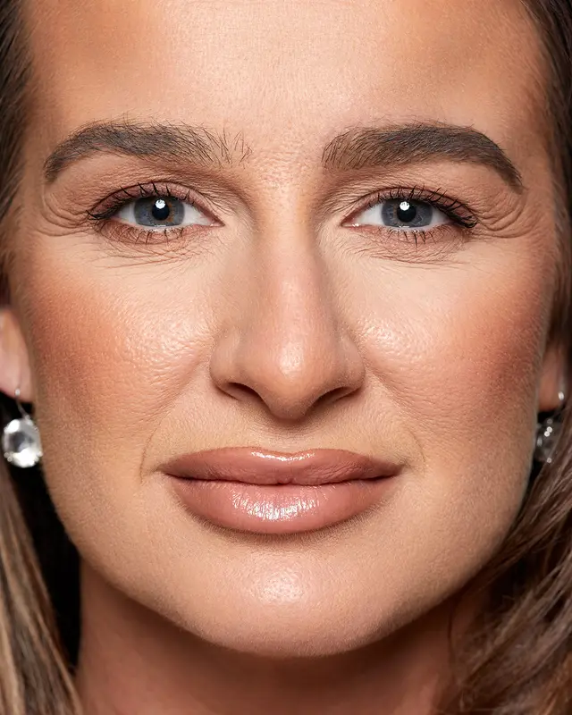 Pro Definer Brow Pencil 3