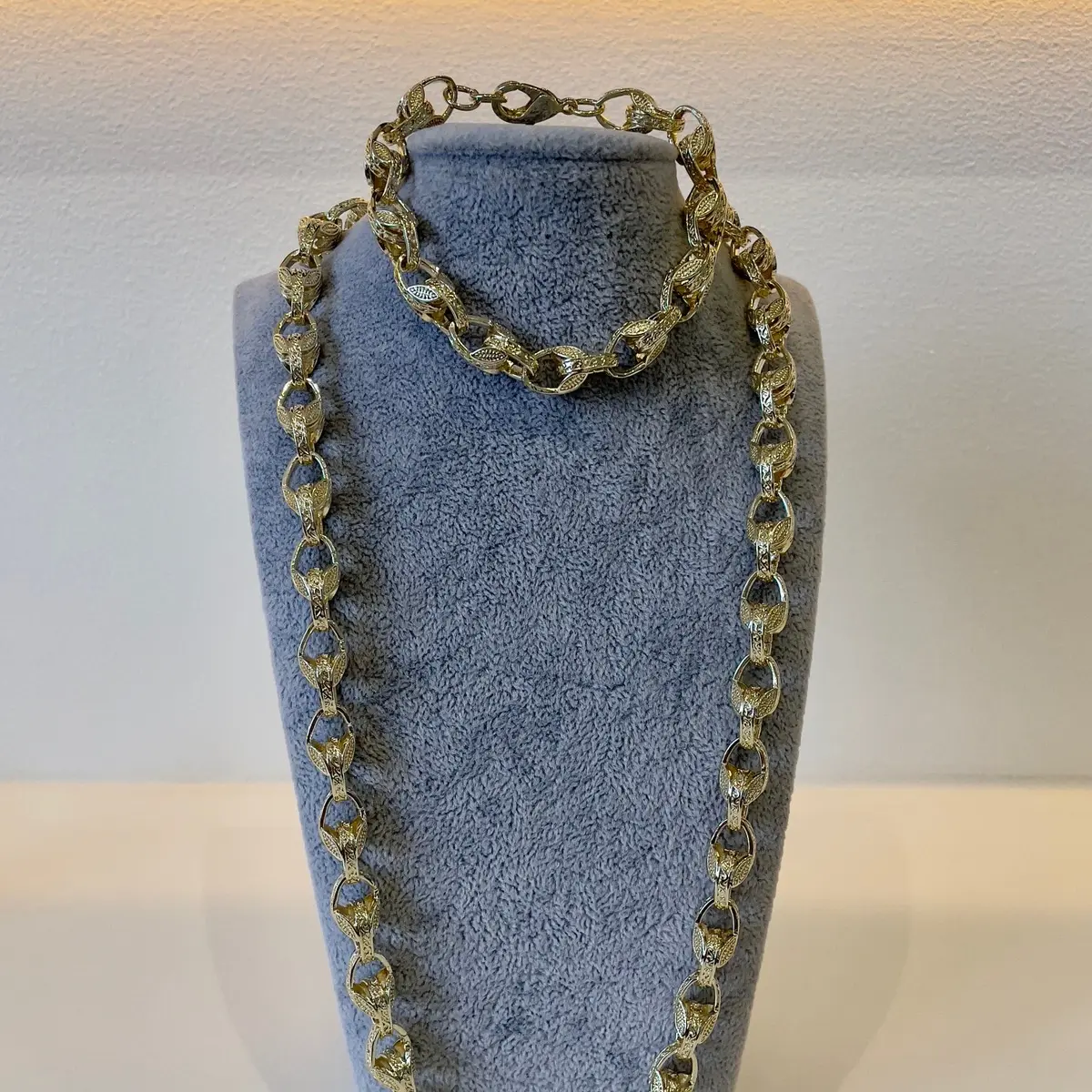 Tulip gold plated belcher bracelet and chain set stainless steel