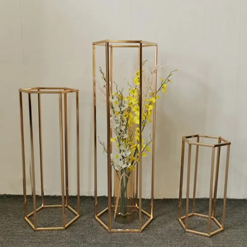 Livingnadhome 3Pcs Gold Metal Wedding Flower Stand Set Decor Vase Ornaments 1