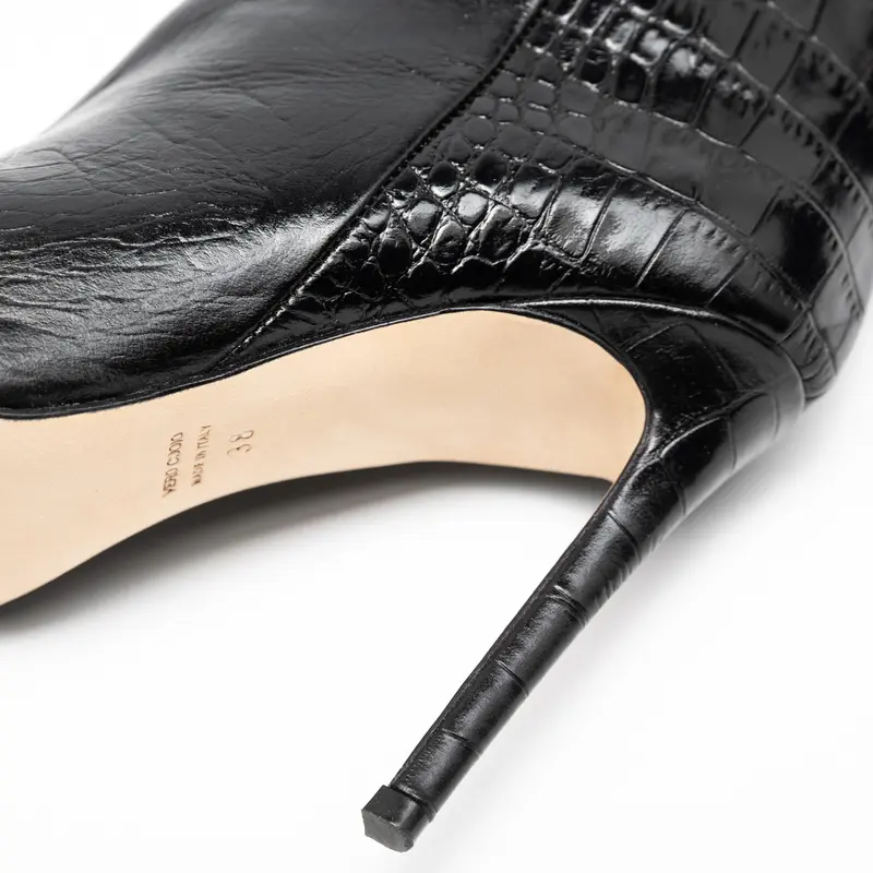 Preowned Paris Texas Slip on Calfskin Leather Black Crocodile Print 38 IT All Seasons Excellent condition 5