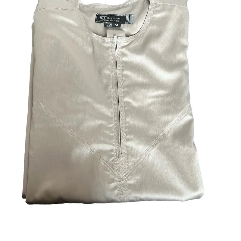 Omani round neck shiny thobe 2