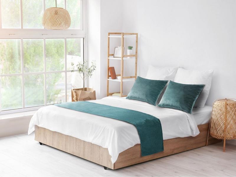 Bed runner bed throw bed scarf High quality velvet fabric Reversible (Double-Sided) Washable King Size Soft breathable flat weave 3