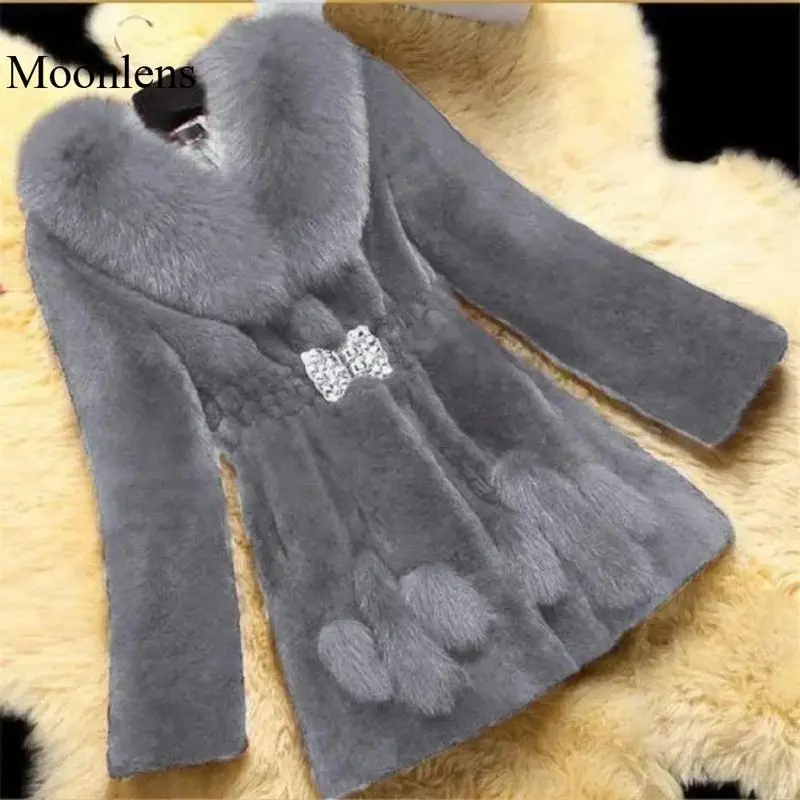 2024 New Winter Thick Plush Warm Clothes Big Size 4XL Overcoat Faux Fur Collar Fashion Ladies Coats Furry Female Coats Soft